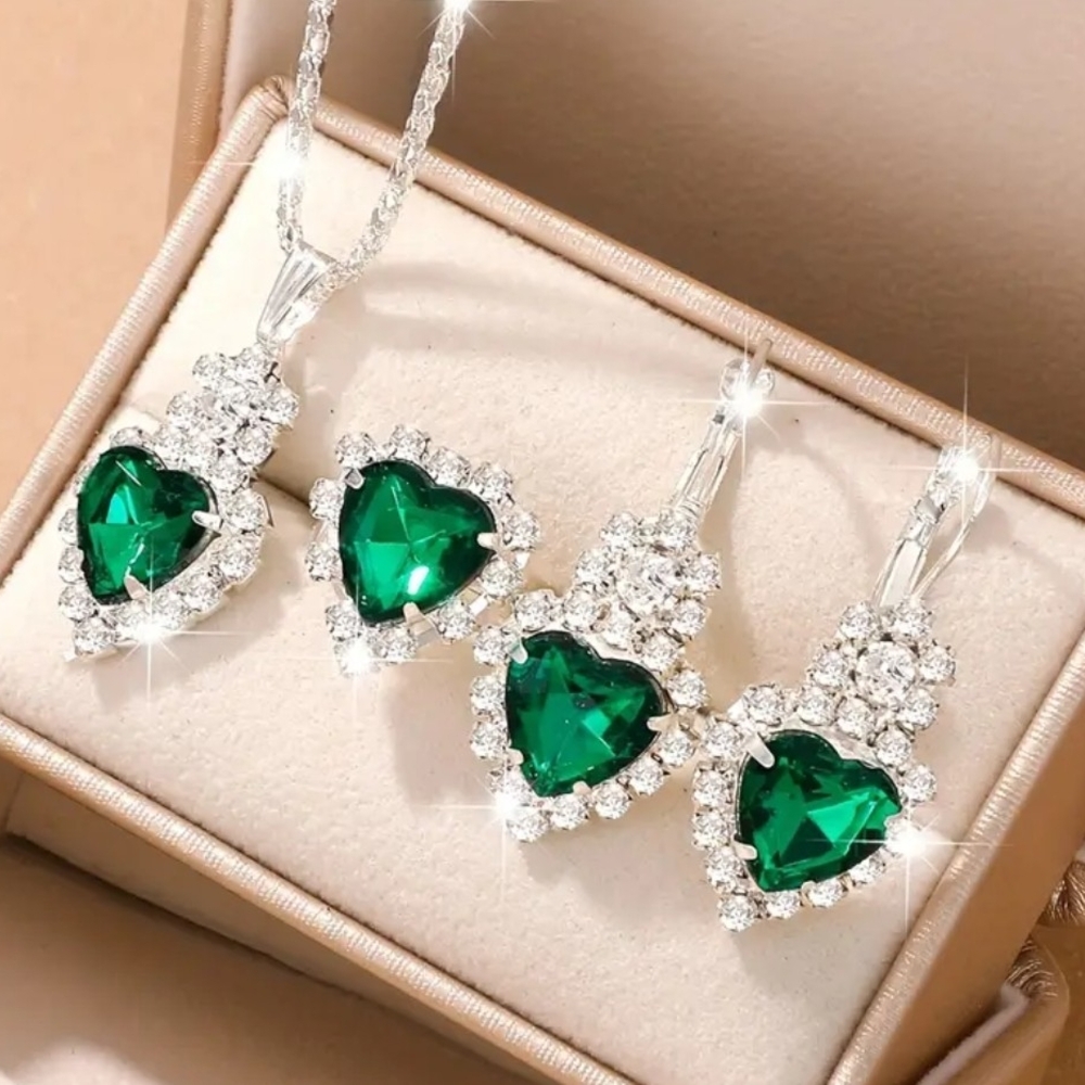 Elegant Green Heart Jewelry Set